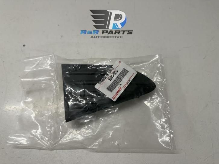 Achterbumper hoeklijst - Rechts achter - Toyota Yaris P..., Auto-onderdelen, Carrosserie en Plaatwerk, Nieuw, Deur, Verzenden