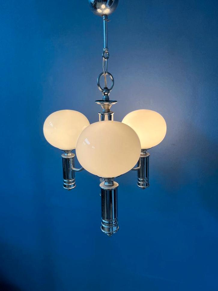 Mid Century White Opaline Glass Chandelier with Chrome Frame, Huis en Inrichting, Lampen | Kroonluchters, Nieuw, Ophalen of Verzenden