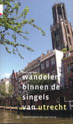 9789078641001 Wandelen binnen de singels van Utrecht, Boeken, Kees Volkers, Zo goed als nieuw, Verzenden