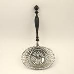 Antieke (1790) Friese strooilepel - HANDWERK- ajour gezaagd