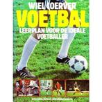 Voetbal, leerplan voor de ideale voetballer 9789010047960, Boeken, Sportboeken, Wiel Coerver & Johan Derksen, Johan Derksen, Gelezen
