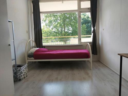 Studio te huur in Capelle aan den IJssel - 113 m² - 2, Huizen en Kamers, Kamers te huur, Rotterdam
