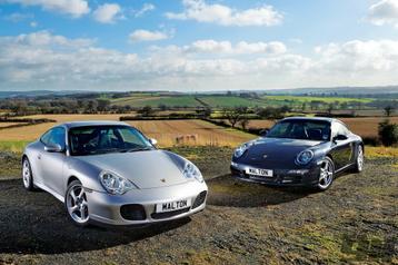 Gezocht Porsche 911 met motoschade / schade beschikbaar voor biedingen
