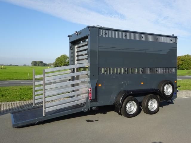 Houghton Parkhouse T35 Platinum 2e elektrische vloer, Dieren en Toebehoren, Paarden en Pony's | Trailers en Aanhangwagens, Overige typen