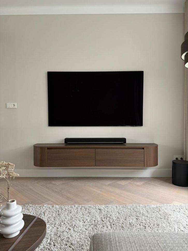 Zwevend tv meubel bruin wandmeubel ronde tv meubel walnoot, Huis en Inrichting, Kasten | Televisiemeubels, 25 tot 50 cm, Nieuw