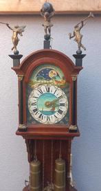 Friese kortstaartklok - Art Deco Glas, Hout, Messing -