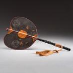 Japanse oorlogsfan - Gelakt hout, goudkleurig metaalblad -