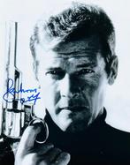 James Bond 007: Live And Let Die - Roger Moore, signed with, Nieuw