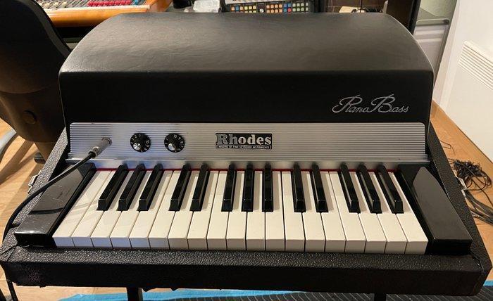 Rhodes - Piano Bass - - Elektronisch keyboard - Verenigde, Muziek en Instrumenten, Blaasinstrumenten | Blokfluiten
