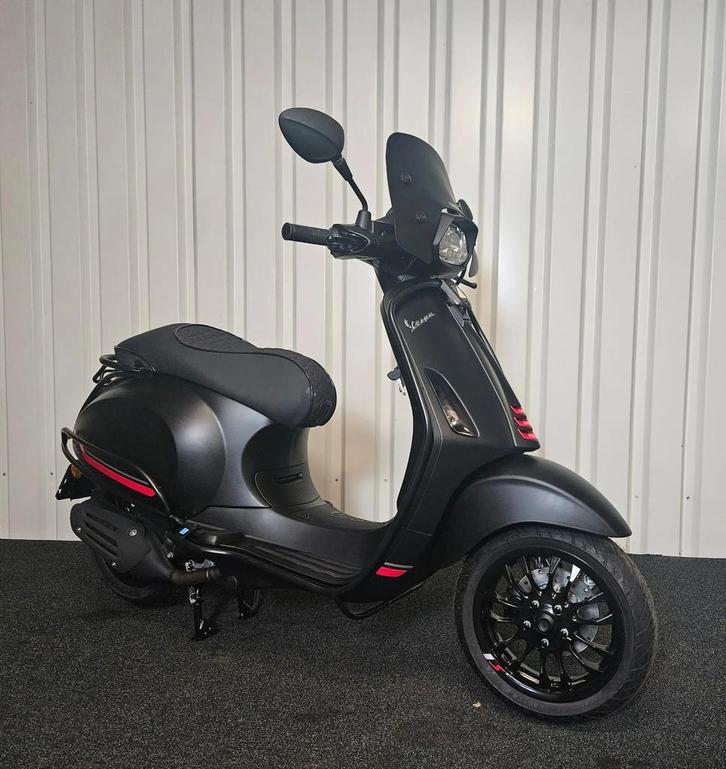 Nieuw | Vespa Sprint 50 S | Custom | Full Option | Mat Zwart, Fietsen en Brommers, Scooters | Vespa, Nieuw, Overige modellen, Ophalen of Verzenden