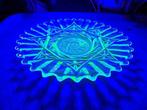 Bord (4) - uranium glass - Uraniumglas plaat, Antiek en Kunst, Antiek | Glas en Kristal