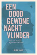 Een doodgewone nachtvlinder | Melody Klaver | 9789085676645, Boeken, Zo goed als nieuw, Melody Klaver