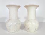 Vaas - Carrara marmer - Paar decoratieve vazen uit de jaren, Antiek en Kunst