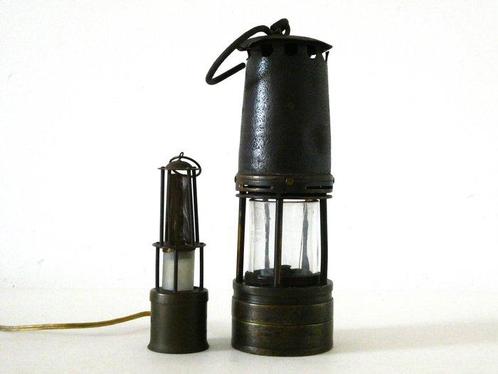 Lamp (2) - Decoratieve mijnwerkerslamp met daarbij een, Antiek en Kunst, Curiosa en Brocante