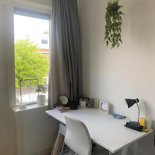 Gestoffeerde Kamer aan de Bilderdijkstraat gevonden in Leeuw, Huizen en Kamers, Kamers te huur, Minder dan 20 m², Leeuwarden
