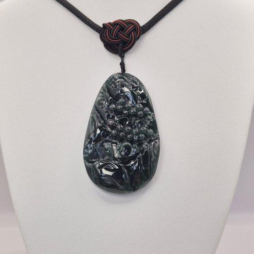 Jade - Gecertificeerde naturale jadeïete jadehanger – fijn, Verzamelen, Mineralen en Fossielen