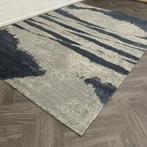 Montel Bonnier Blue Vloerkleed - 240x340cm, Huis en Inrichting, Stoffering | Tapijten en Kleden, Ophalen of Verzenden, Zo goed als nieuw