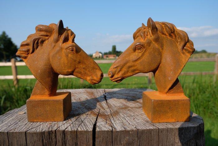 Beeld, set of 2 horse heads - 15 cm - Gietijzer, Antiek en Kunst, Curiosa en Brocante