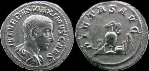 235/6-238ad Roman Maximus Ar denarius emblems of the pont..., Postzegels en Munten, Munten | Europa | Niet-Euromunten, Verzenden