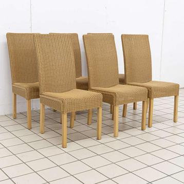 (6) Loom Rieten Eetkamerstoelen beschikbaar voor biedingen