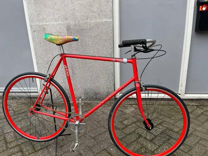 Rood racefiets / Single speed / maat 60, Fietsen en Brommers, Overige Fietsen en Brommers, Gebruikt, Ophalen