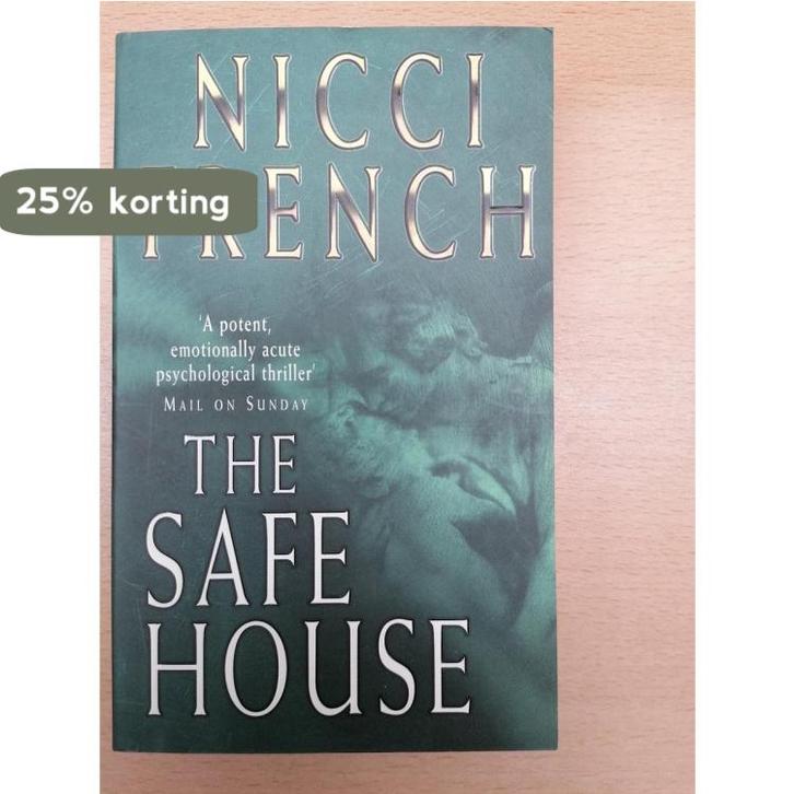 The Safe House 9780140270365 French   Nicci, Boeken, Taal | Engels, Gelezen, Verzenden