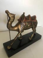 Beeldje - Bronzen Kameel op sokkel - Brons
