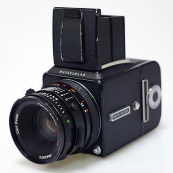 Hasselblad 500C/M Zwart + Carl Zeiss Planar 80mm f/2.8 CF beschikbaar voor biedingen