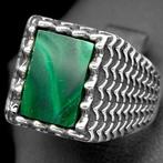 - Zilveren mannenring Elegante ring met een eigentijds