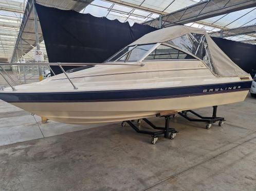 BAYLINER CAPRI 1952 Cuddy, Watersport en Boten, Speedboten, Binnenboordmotor, 120 tot 200 pk, 3 tot 6 meter, Benzine, Nieuw, Polyester