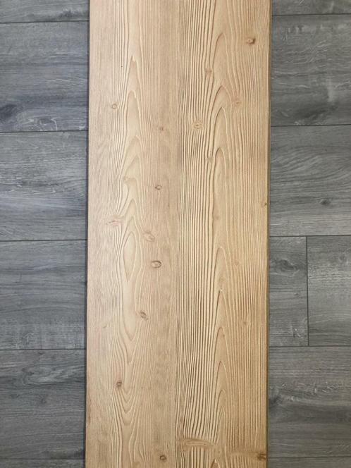 Krono swiss D 2244 Laminaat 8mm nu € 7,95 in. BTW, Huis en Inrichting, Stoffering | Vloerbedekking, 75 m² of meer, Laminaat, Crème