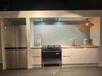 Moderne keuken met o.a. Amerikaanse koelkast!, Huis en Inrichting, Crème, Kunststof, Enkelwandige keuken, Zo goed als nieuw