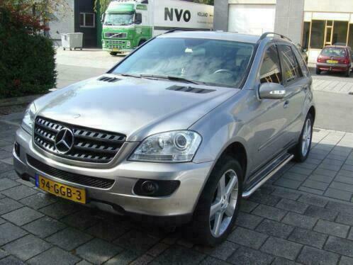 Mercedes ML 2006+ sidebar / sidebars met RVS trede (SALE), Auto diversen, Auto-accessoires, Nieuw, Ophalen of Verzenden