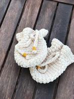 Haakpatroon ByClaire Wantjes met sluitkoordjes, Ophalen of Verzenden, Nieuw, Breien of Haken, Wol of Garen