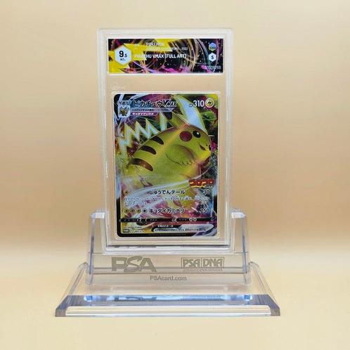Corocoro Pikachu Vmax (Promo) Full Art Graded card - Graad, Hobby en Vrije tijd, Verzamelkaartspellen | Pokémon
