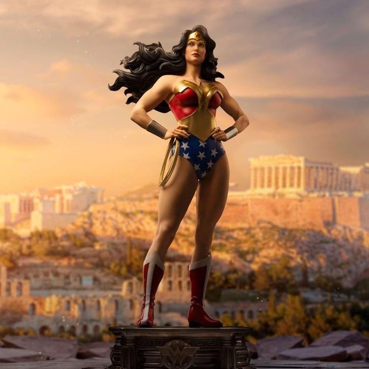 DC Comics Legacy Replica Statue 1/4 Wonder Woman 56 cm, Verzamelen, Film en Tv, Nieuw, Ophalen of Verzenden
