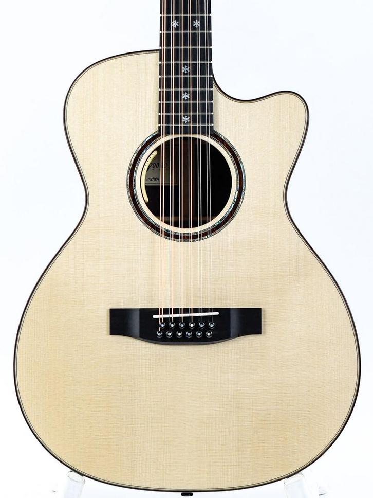 Lakewood M32CP 12 String (Akoestische Gitaren), Muziek en Instrumenten, Snaarinstrumenten | Gitaren | Akoestisch, Western- of Steelstringgitaar