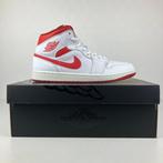 Air Jordan - Air Jordan 1 Mid SE White/Lobster-Dune, Kleding | Heren, Schoenen, Nieuw