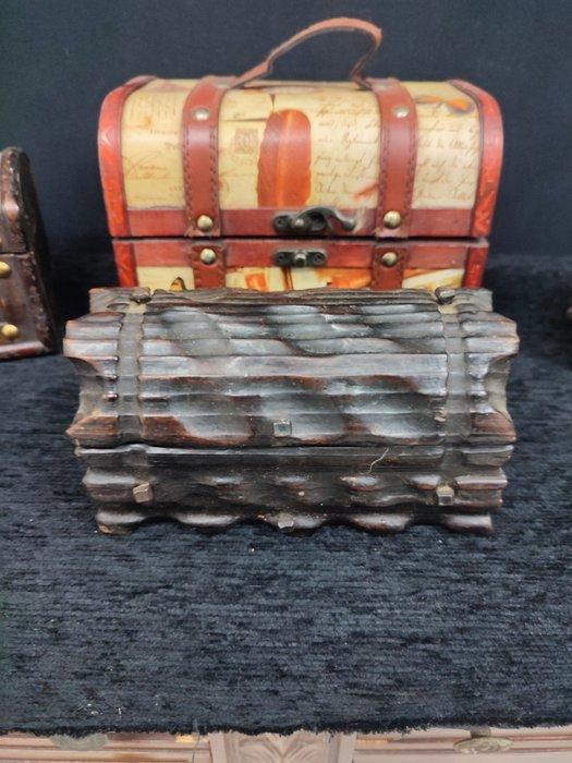 1970 decoracion hogar - Kist (4) - Hout - Oude houten kisten, Antiek en Kunst, Curiosa en Brocante