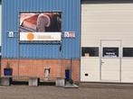 Welkom bij Tweedehands Chesterfield Showroom Maarssen, Huis en Inrichting, Banken | Complete zithoeken, Ophalen, Zo goed als nieuw
