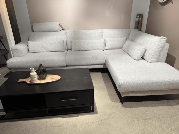 Hoekbank Ansio - links - beige **SHOWROOMMODEL**, Huis en Inrichting, Banken | Bankstellen, Nieuw, Stof