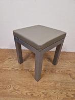 Gebruikte ( bijzet ) Kruk K755 - Vintage/Café, Huis en Inrichting, Stoelen, Ophalen, Nieuw