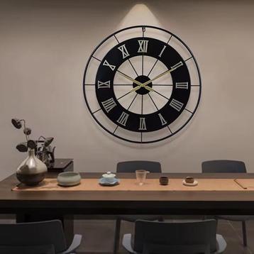 Roman Époque – Industriële Wandklok 50 cm – Metaal – Zwart/Z beschikbaar voor biedingen