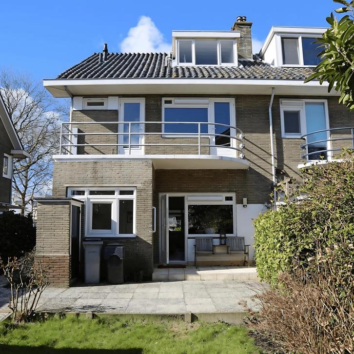 Gemeubileerd huis met tuin, balkon en parkeerplaats, Huizen en Kamers, Huizen te huur, Direct bij eigenaar, Overige soorten