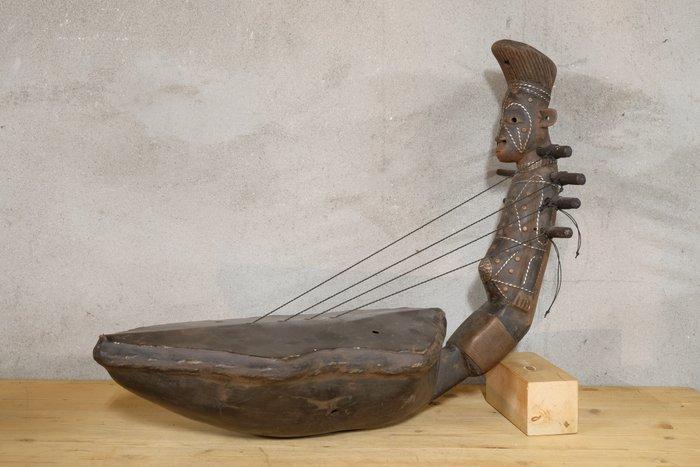 Kundi - boogharp - - Harp - Congo (Zonder Minimumprijs), Muziek en Instrumenten, Blaasinstrumenten | Blokfluiten