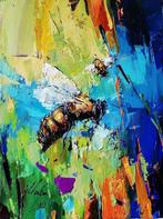 Grayna Mucha (XX-XXI) - Two bees, Antiek en Kunst