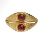 Middeleeuws Goud, Granaat Dubbele Ring, Sieraden, Tassen en Uiterlijk, Antieke sieraden