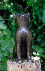 sculptuur, Cat with butterfly - 38 cm - Brons, Antiek en Kunst