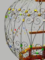 Art Nouveau Vogelkooi - Houten en ijzeren vogelkooi in, Antiek en Kunst