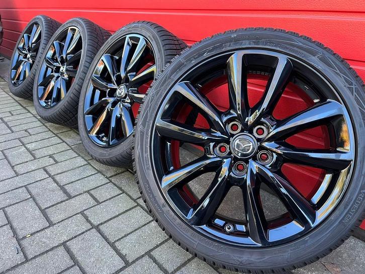 Originele zwarte velgenset 18 inch Mazda 3 5×114.3 winter, Auto-onderdelen, Banden en Velgen, 18 inch, Winterbanden, 225 mm, Personenwagen
